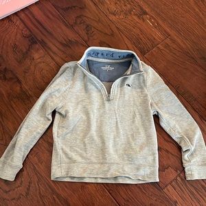 Vineyard Vines boys size 5 pullover